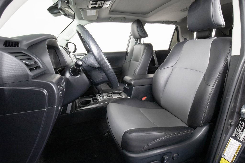 Used 2023 Toyota 4Runner SR5 Premium image 10