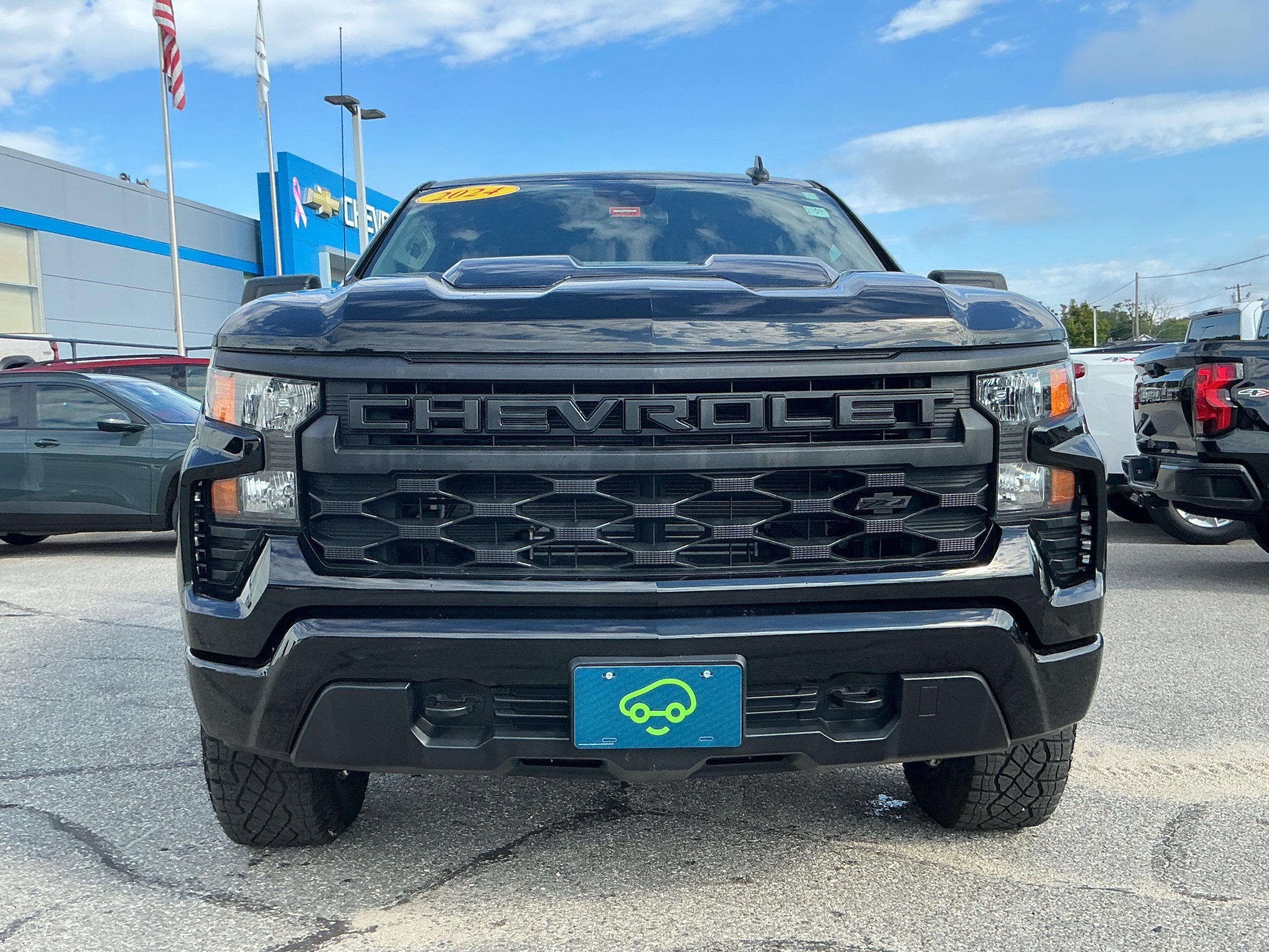Certified 2024 Chevrolet Silverado 1500 Custom Trail Boss w/ Dark Appearance Package AWD/4WD image 6