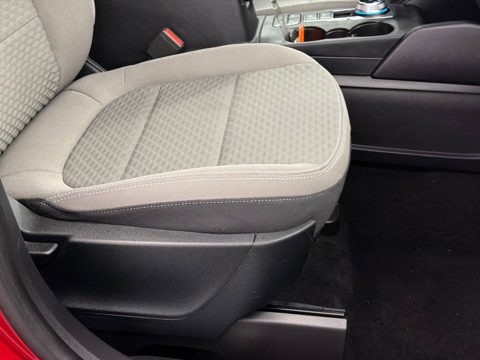 Used 2022 Ford Escape SE image 10