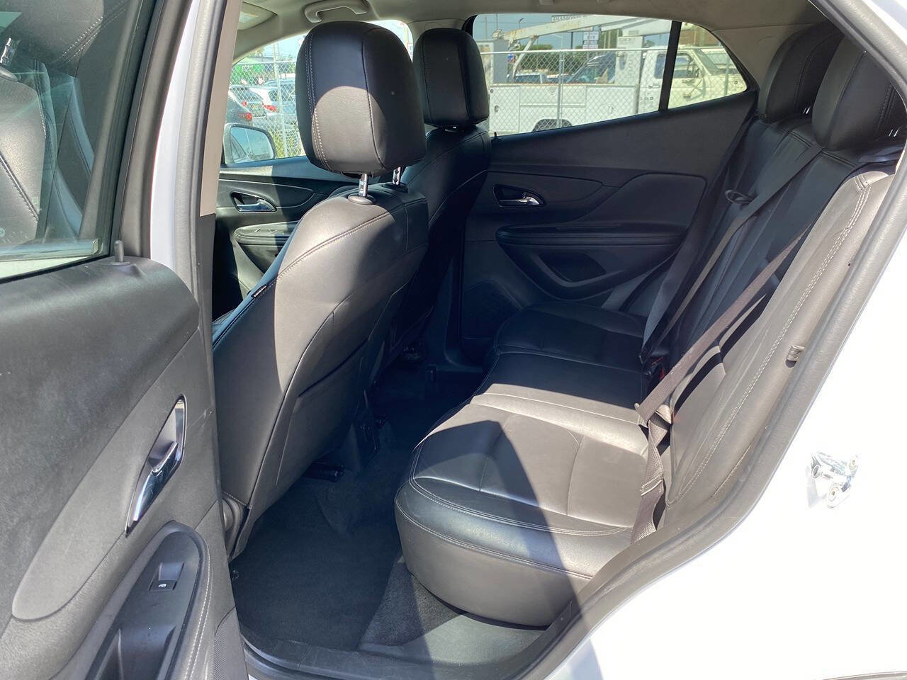 Used 2020 Buick Encore Essence image 19