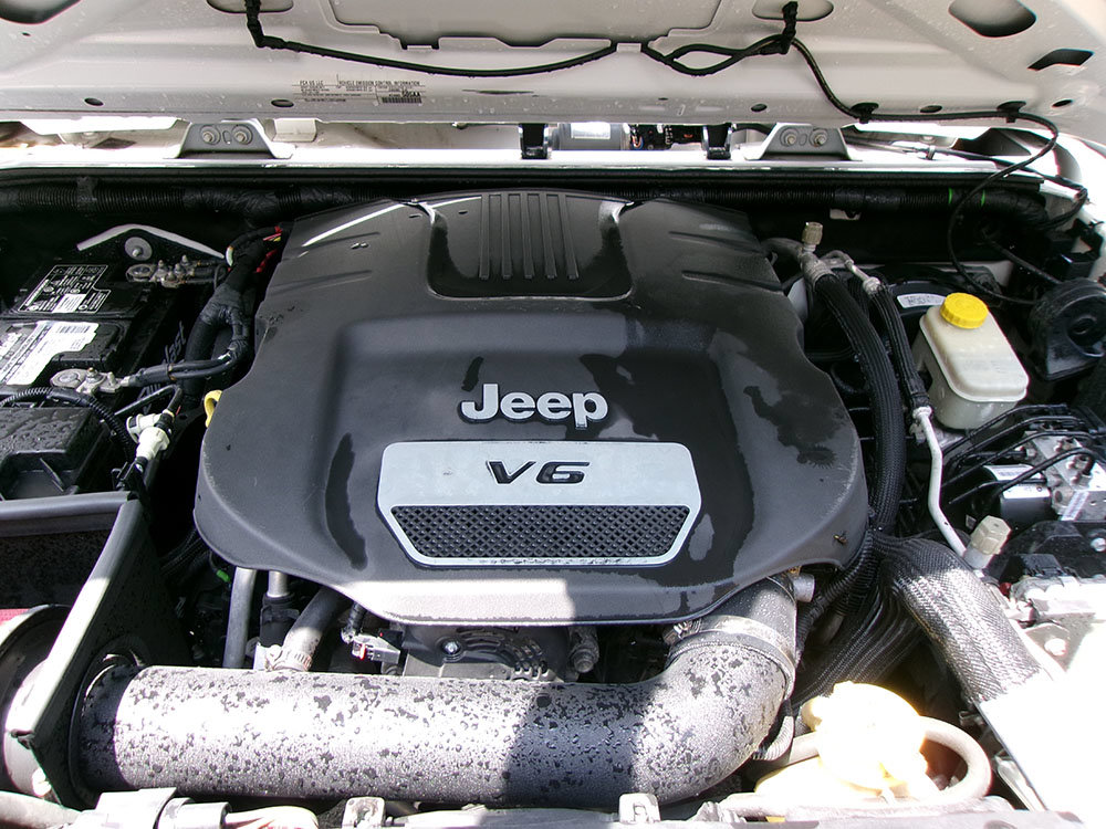 Used 2016 Jeep Wrangler Sport AWD/4WD image 8