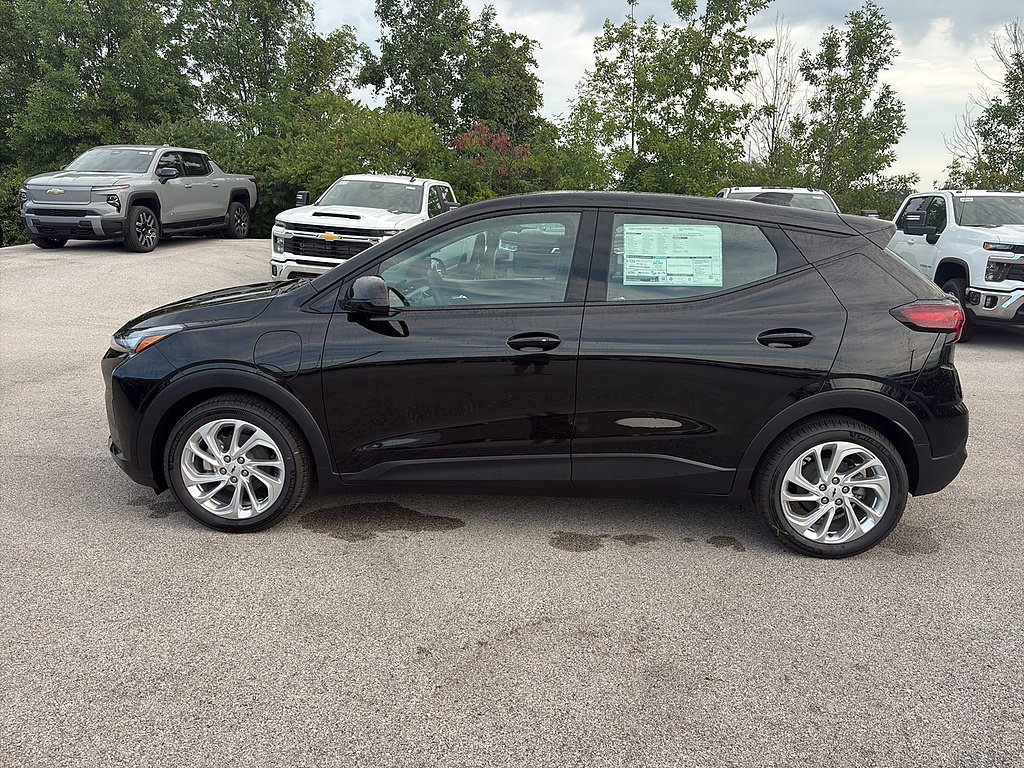 New 2027 Chevrolet Bolt LT w/ Comfort Package FWD image 2