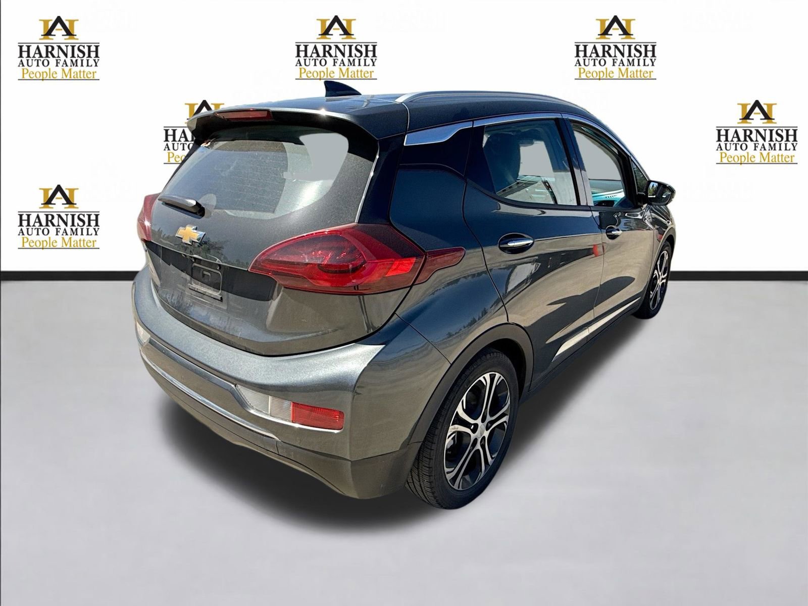 Used 2021 Chevrolet Bolt Premier w/ Infotainment Package FWD image 5