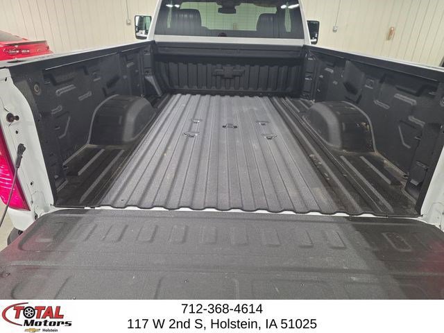 Used 2025 Chevrolet Silverado 3500 LT AWD/4WD image 8