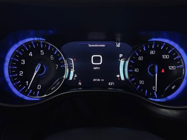 Used 2025 Chrysler Pacifica Select FWD image 32