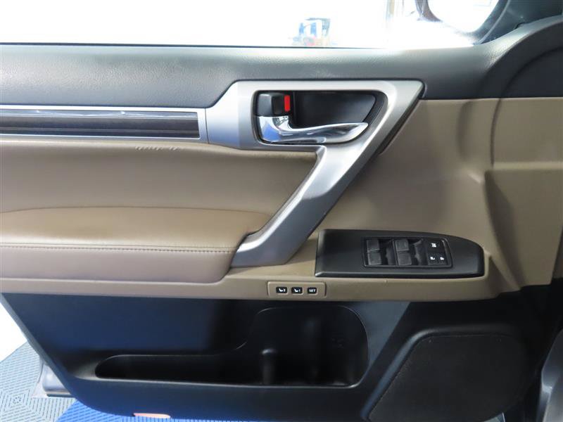 Used 2022 Lexus GX 460 Premium w/ Premium Plus Package AWD/4WD image 12