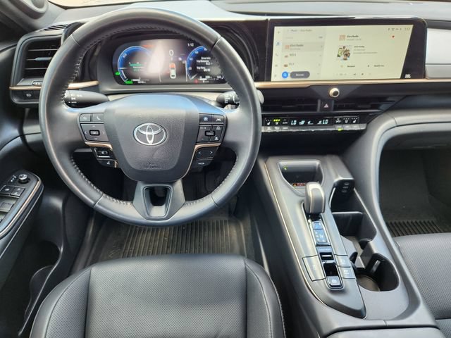 Used 2023 Toyota Crown AWD/4WD image 25