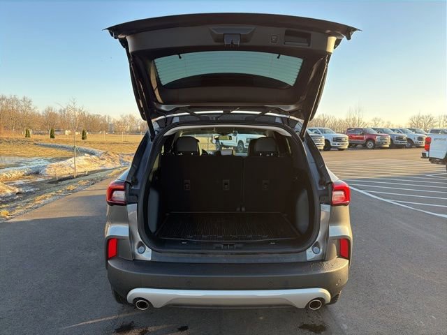Certified 2023 Ford Escape Platinum w/ Premium Technology Package image 11