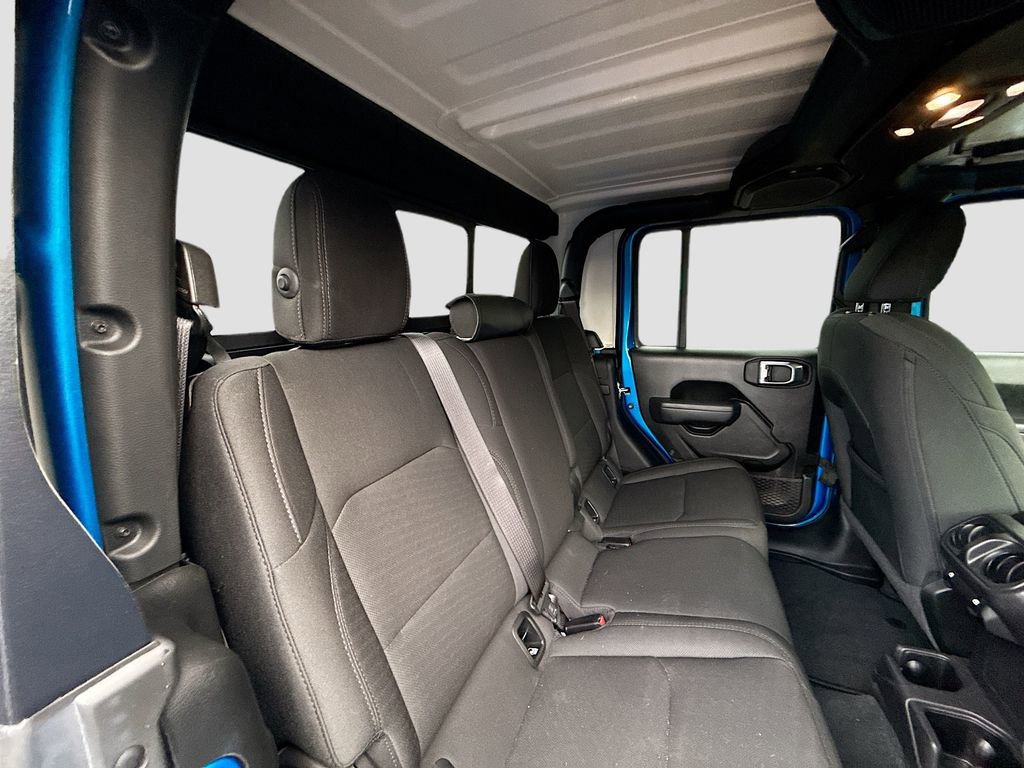 Used 2022 Jeep Gladiator Sport AWD/4WD image 31