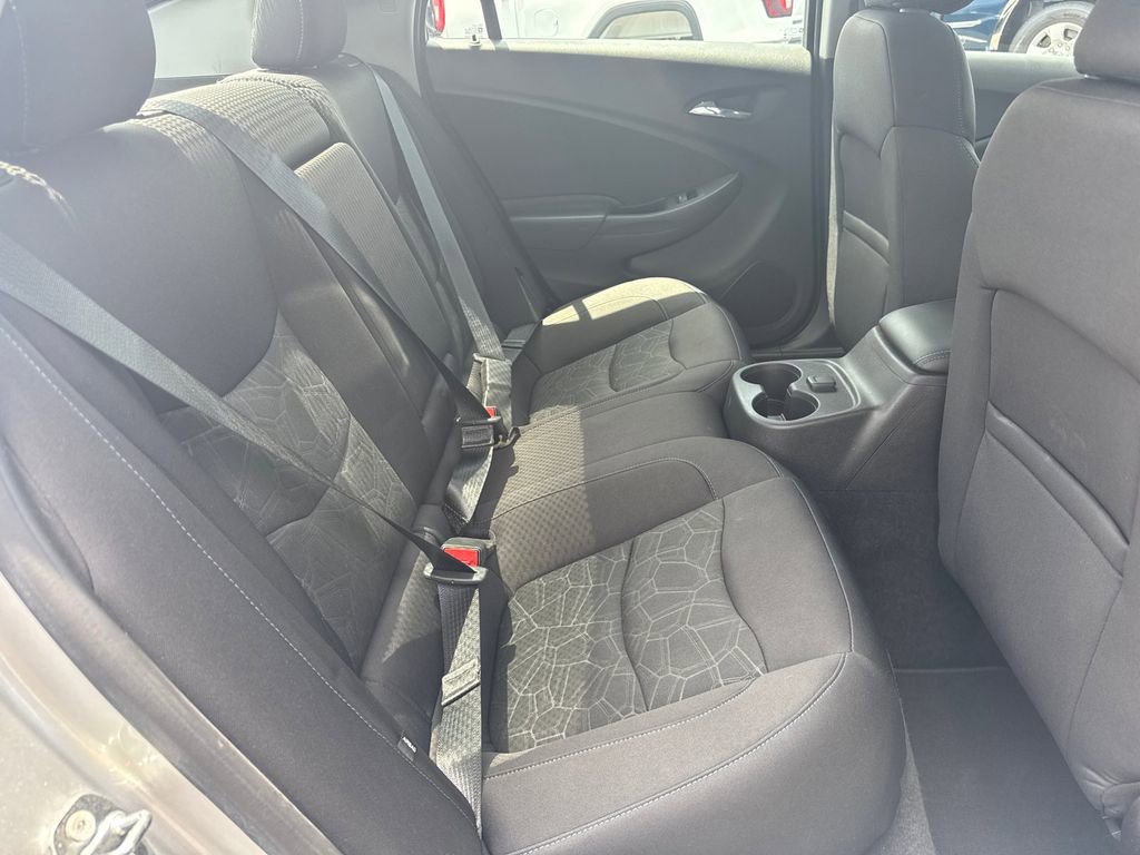 Used 2018 Chevrolet Volt LT FWD image 16