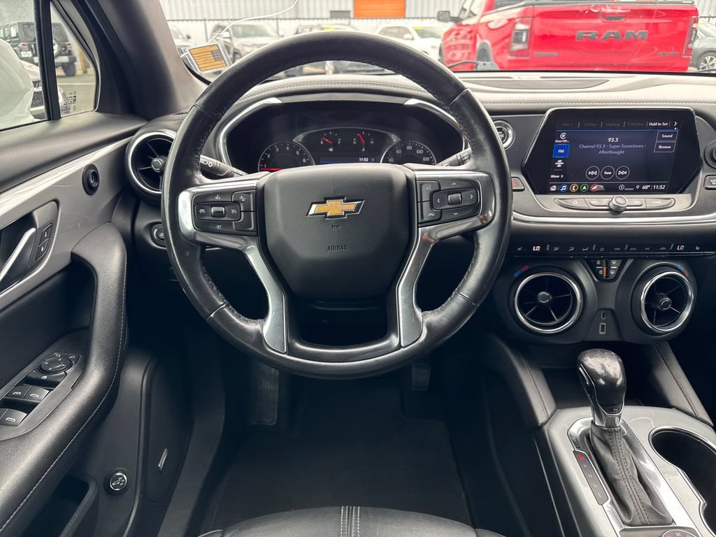 Used 2022 Chevrolet Blazer LT w/ Sound & Technology Package AWD/4WD image 16
