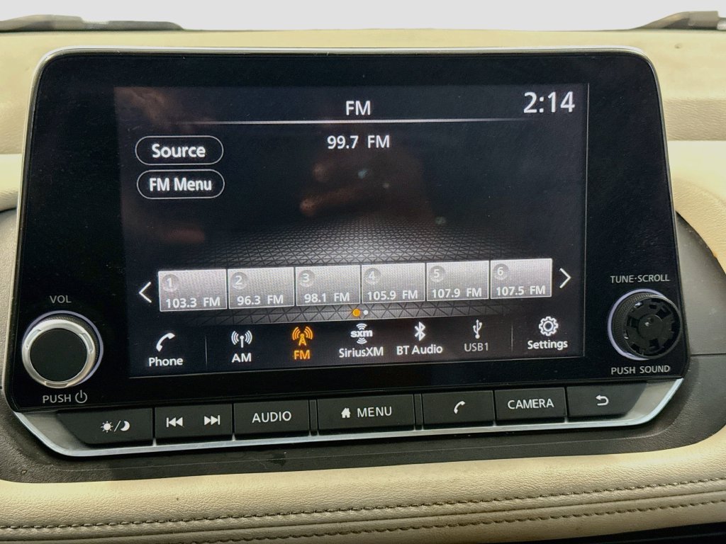 Used 2023 Nissan Rogue SV w/ SV Premium B Package FWD image 15