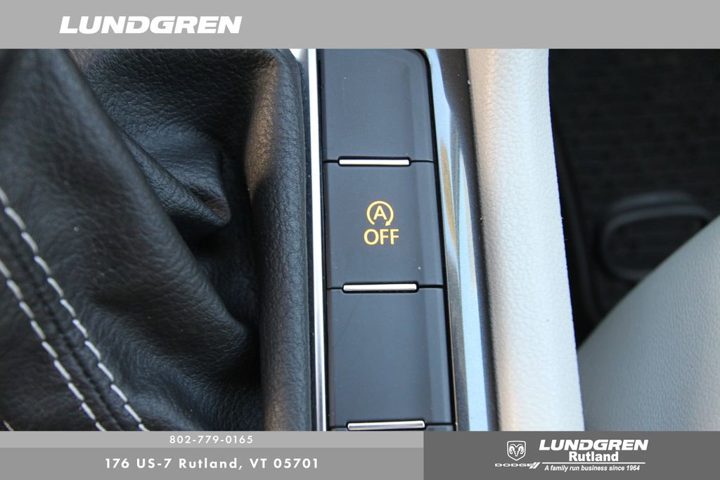 Used 2022 Volkswagen Tiguan SE image 27