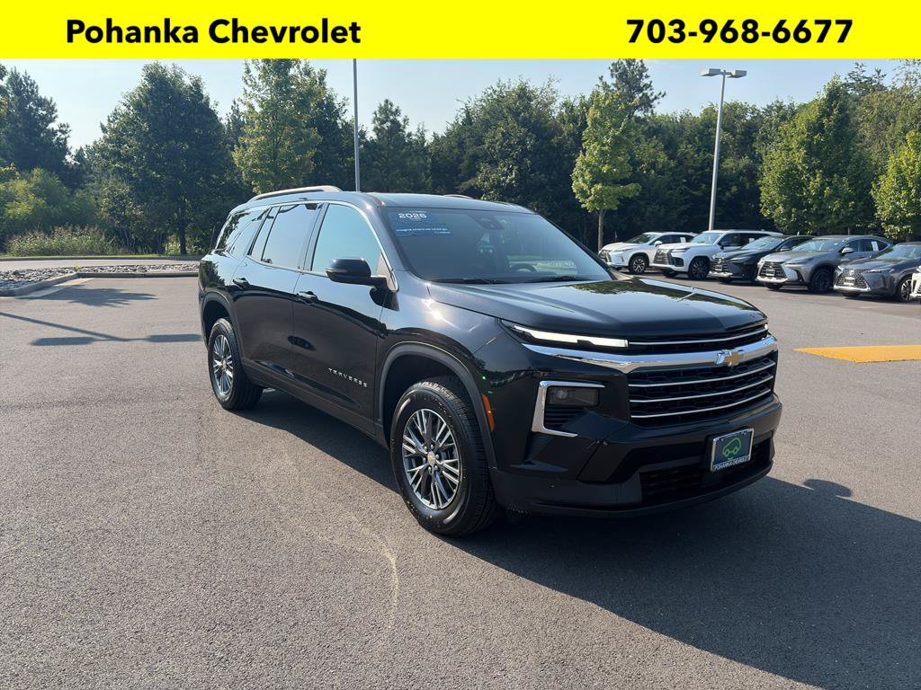 Certified 2026 Chevrolet Traverse LT AWD/4WD image 1