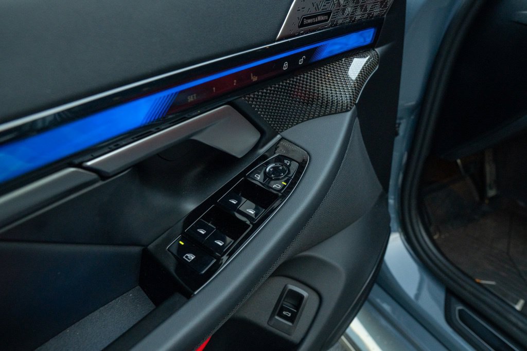 Used 2026 BMW M5 Touring AWD/4WD image 25