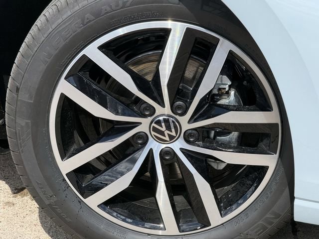 New 2026 Volkswagen Jetta SE image 6