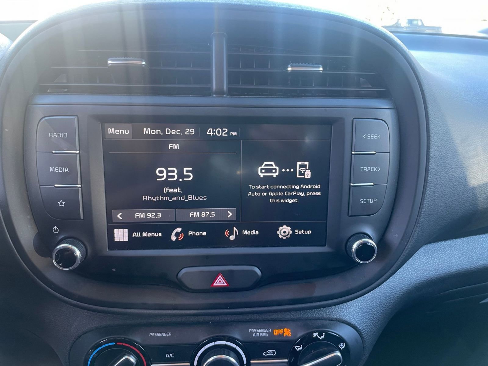 Used 2025 Kia Soul LX w/ LX Technology Package image 21