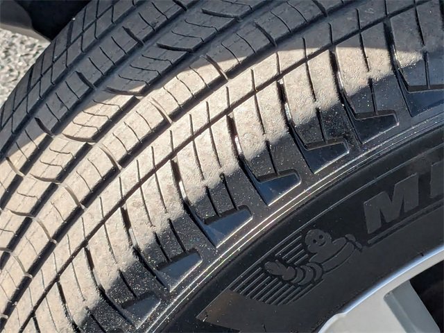 Used 2022 Nissan Frontier SV image 11