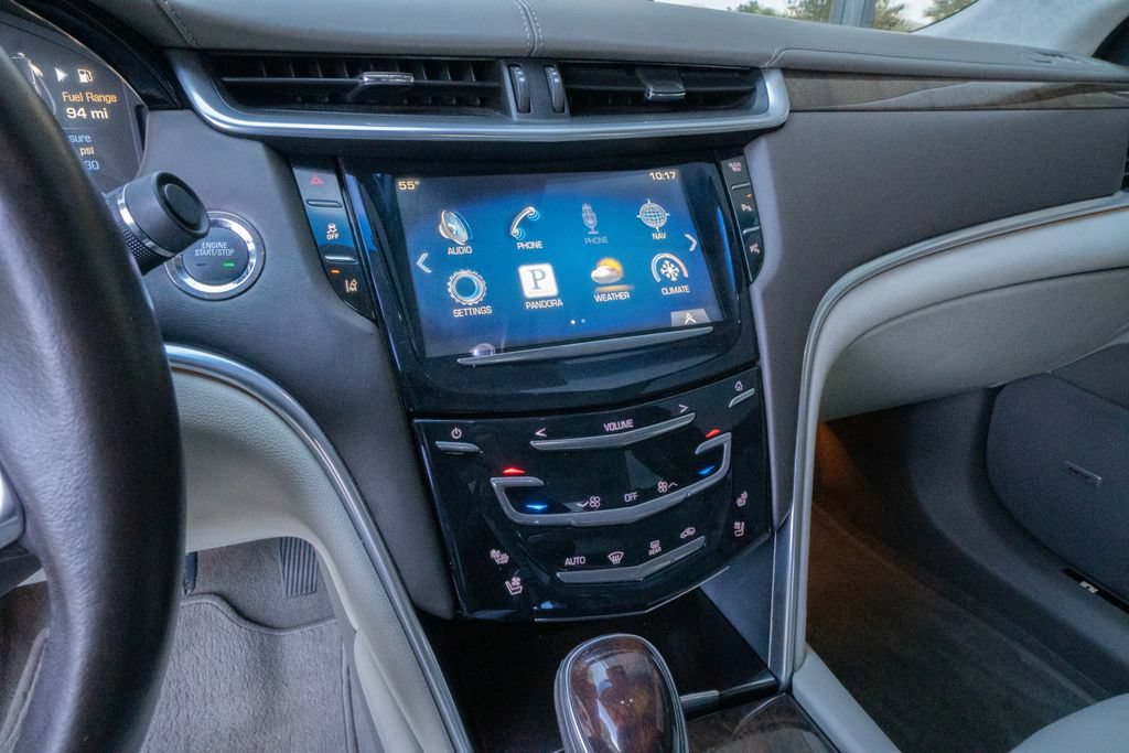 Used 2014 Cadillac XTS Platinum FWD image 11