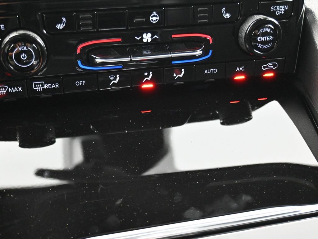 New 2025 Jeep Grand Cherokee L Altitude image 28