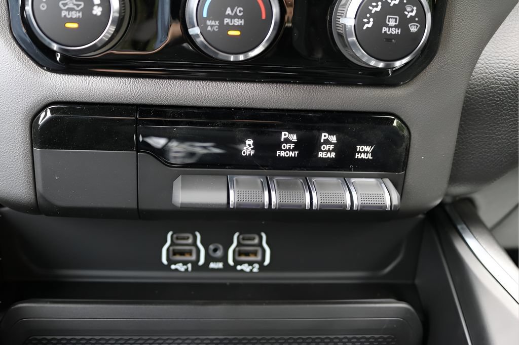 New 2026 RAM 1500 Lone Star w/ Night Edition AWD/4WD image 24