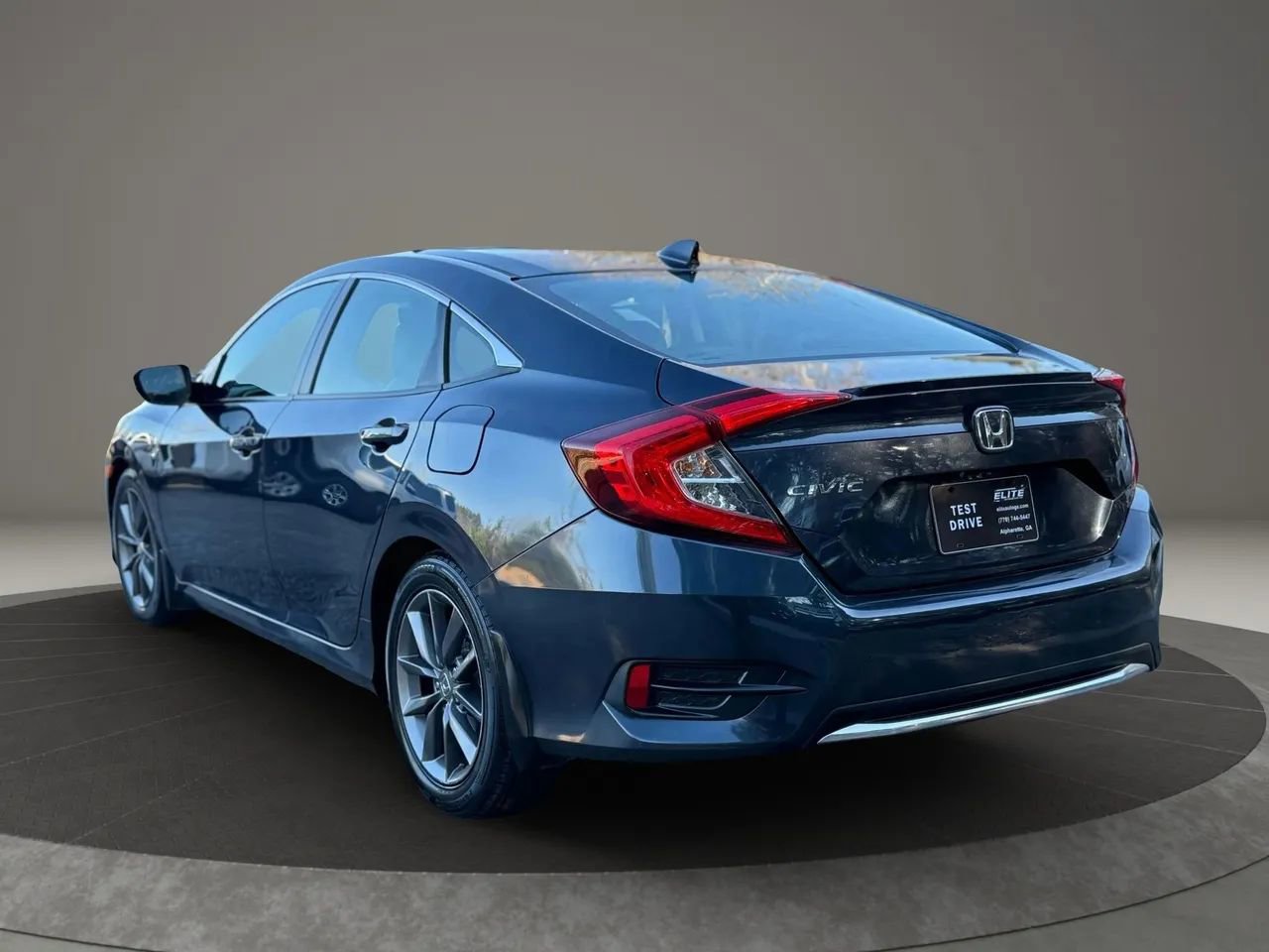 Used 2021 Honda Civic EX-L image 6