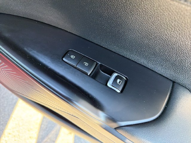 Used 2022 Kia K5 LXS FWD image 24