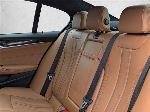 Used 2019 BMW 540i xDrive w/ M Sport Package image 17