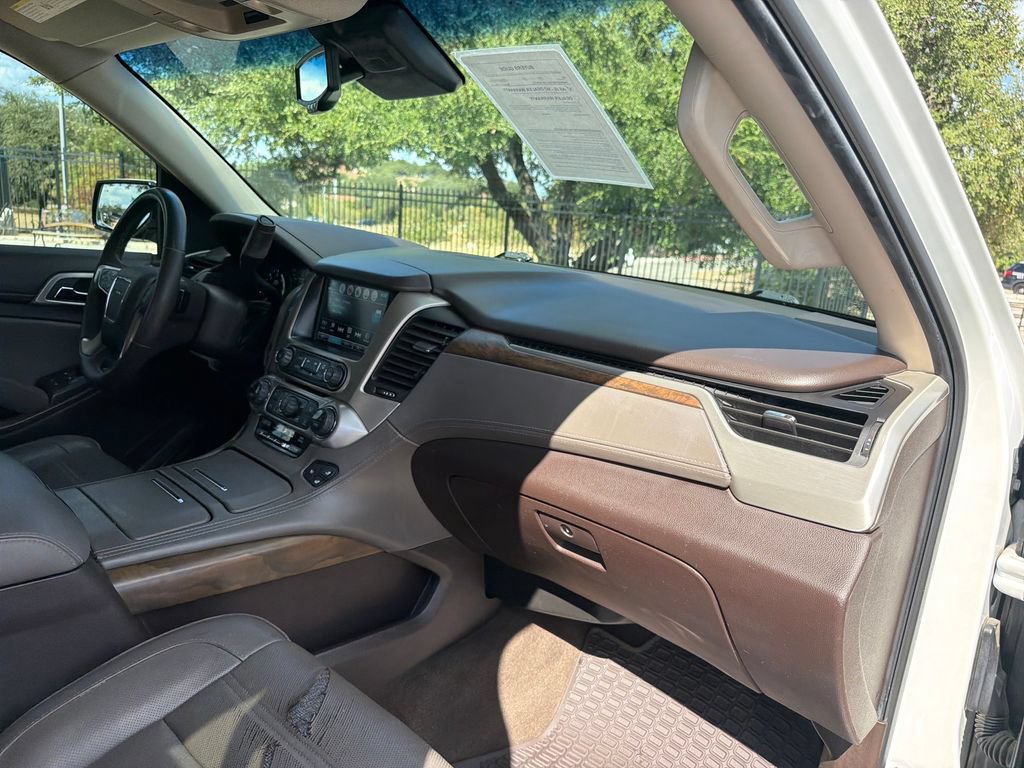 Used 2018 GMC Yukon Denali w/ Denali Ultimate Package AWD/4WD image 38