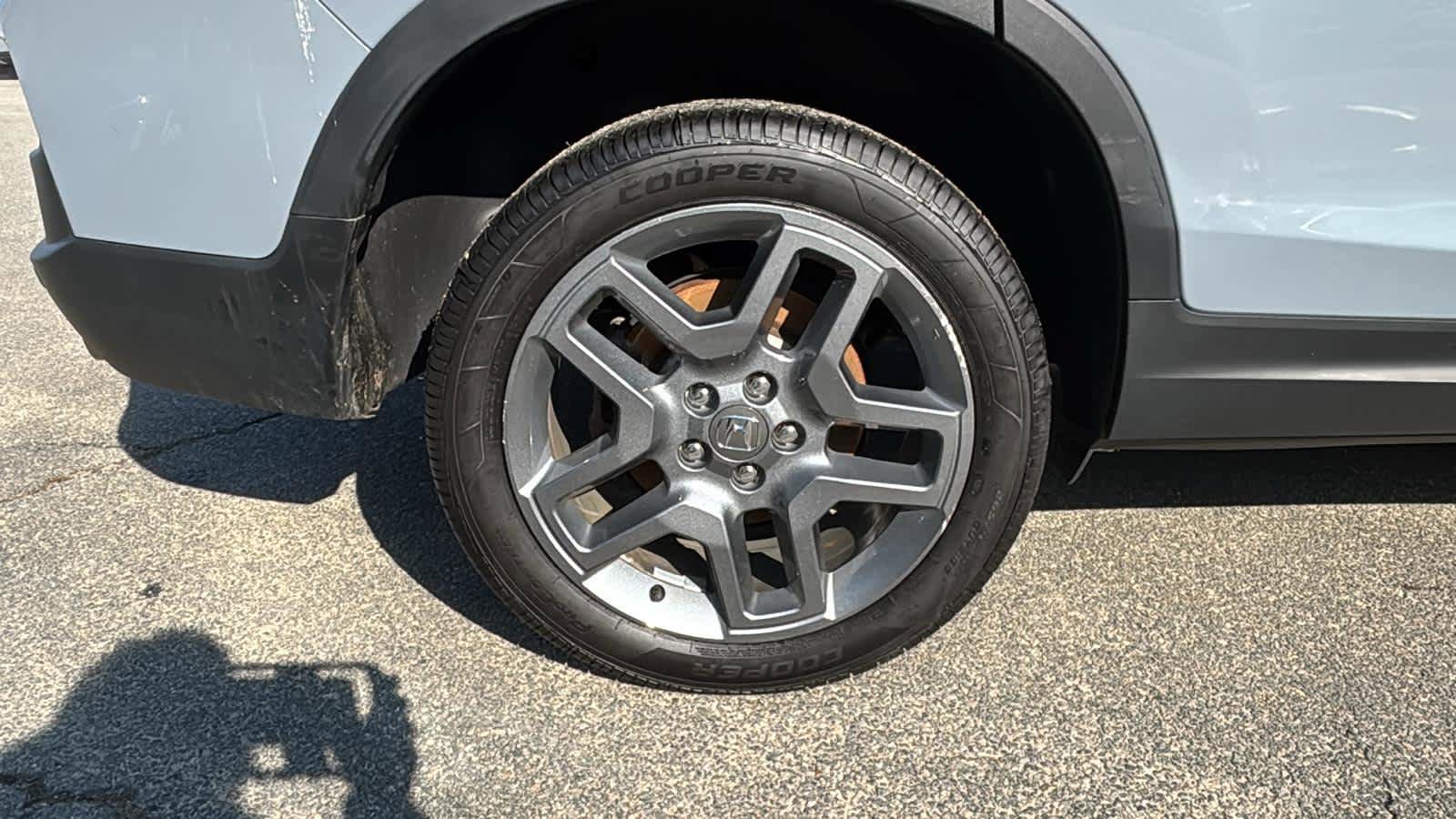 Used 2023 Honda Passport EX-L image 10