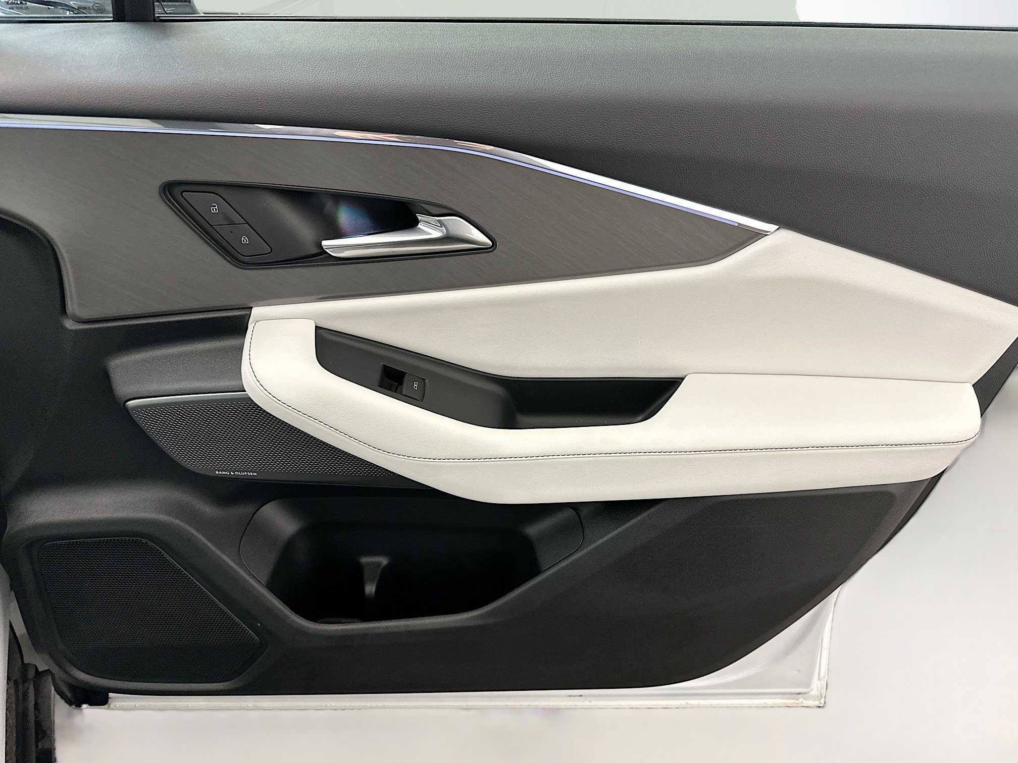 Used 2024 Acura ZDX A-Spec AWD/4WD image 35