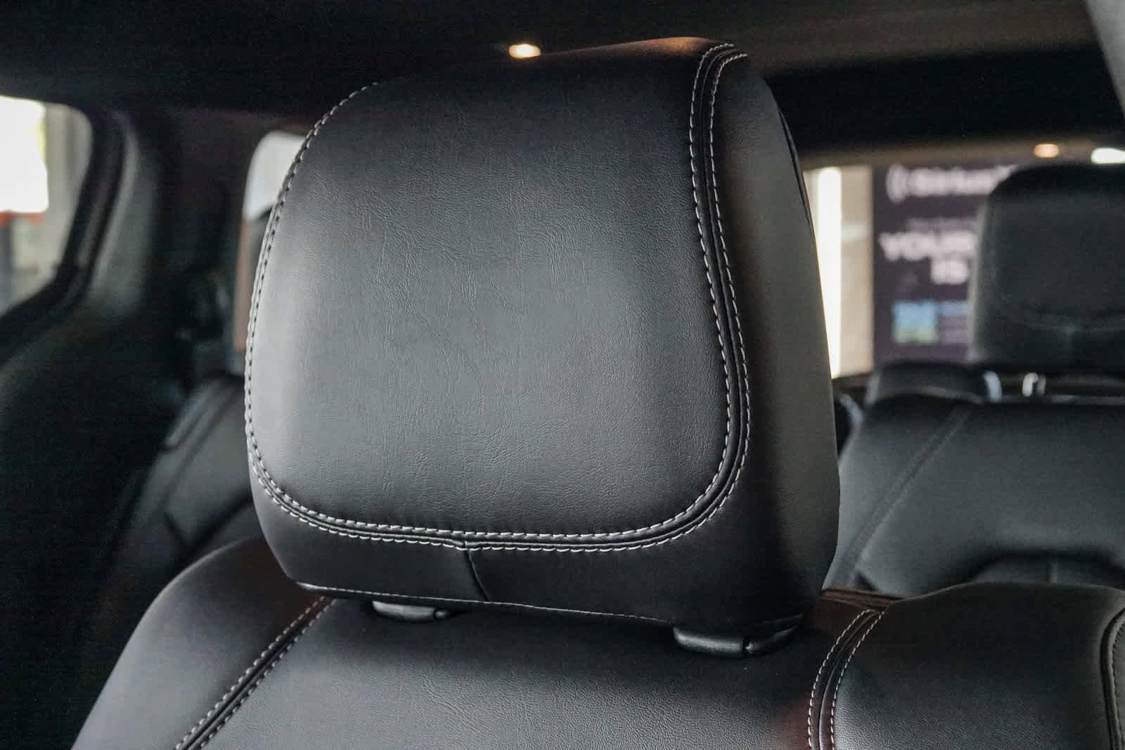 New 2026 Chrysler Pacifica Select image 24