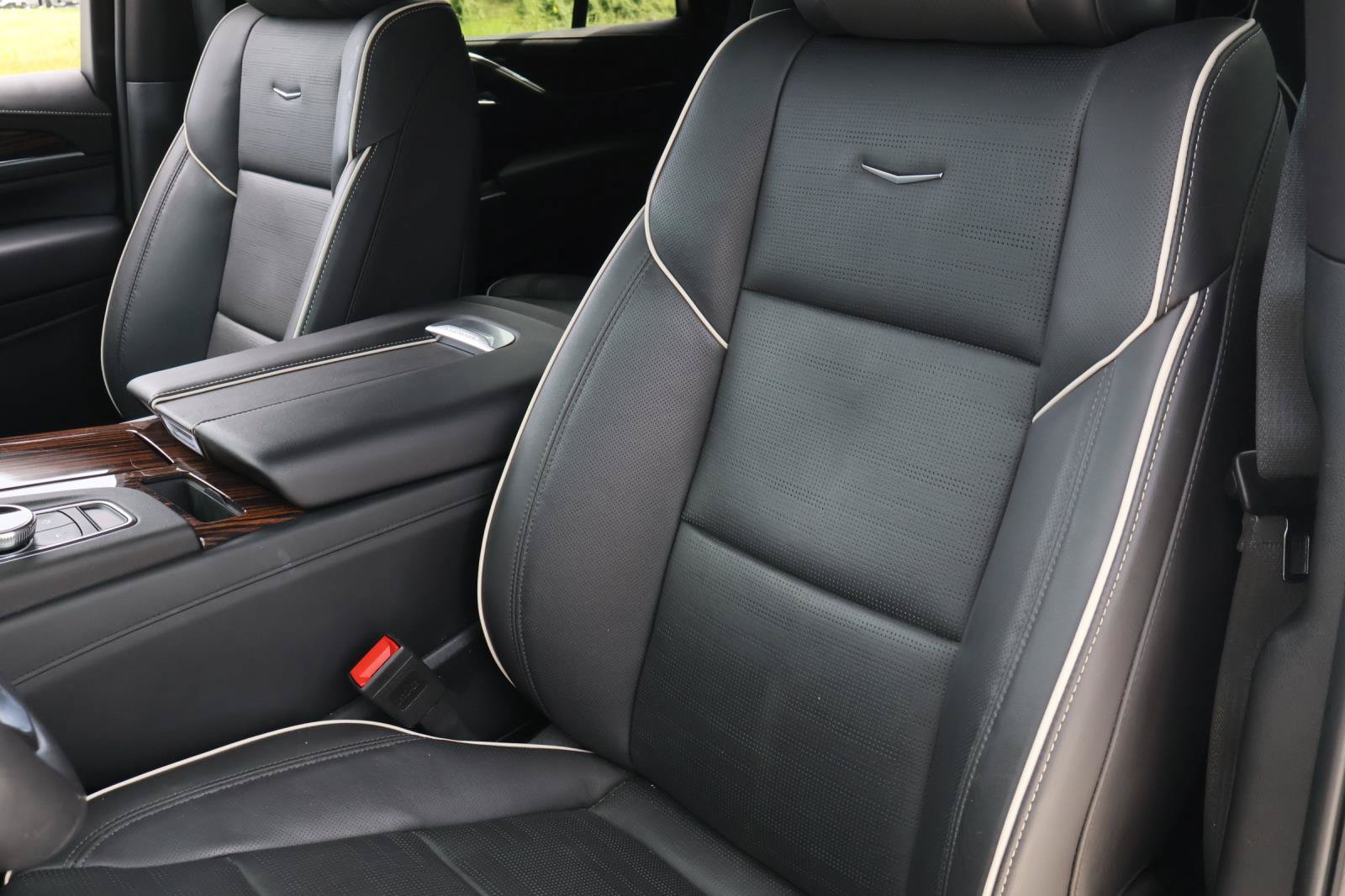 Certified 2024 Cadillac Escalade ESV Premium Luxury RWD image 52