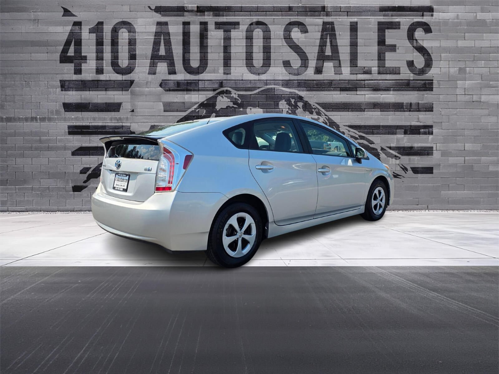 Used 2014 Toyota Prius Four FWD image 3