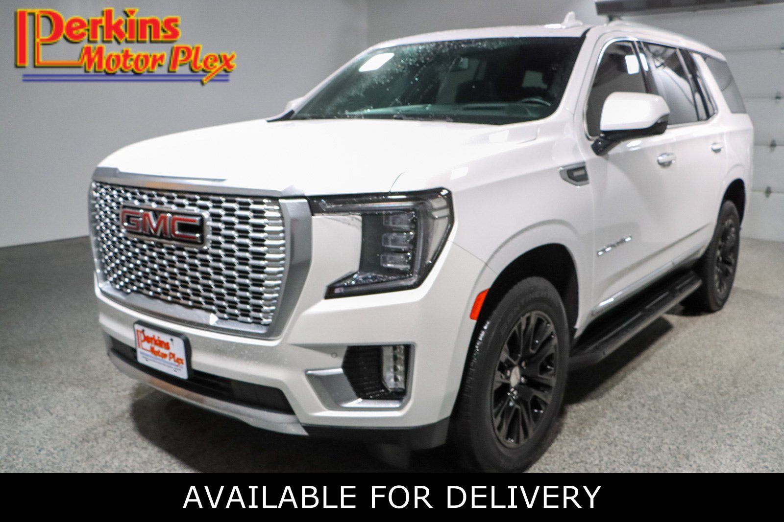 Used 2023 GMC Yukon Denali AWD/4WD image 1