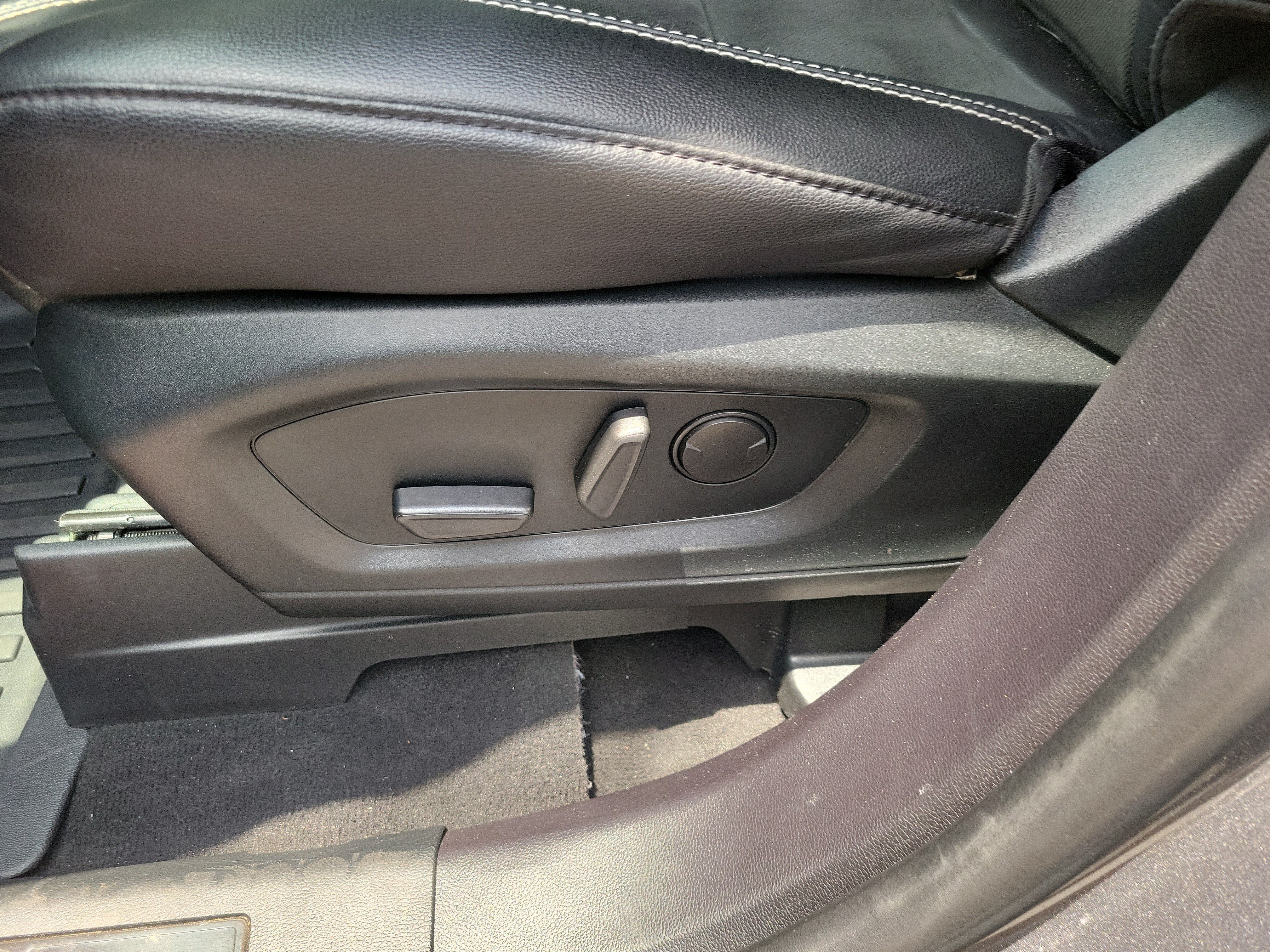 Used 2022 Ford Explorer ST w/ ST Street Pack RWD image 20