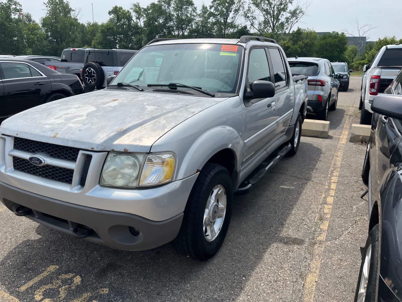 Used 2001 Ford Explorer Sport Trac 4x4 image 1