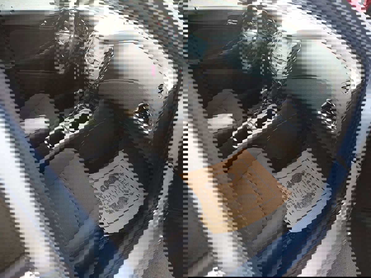 Used 2017 Chevrolet Cruze LS image 27