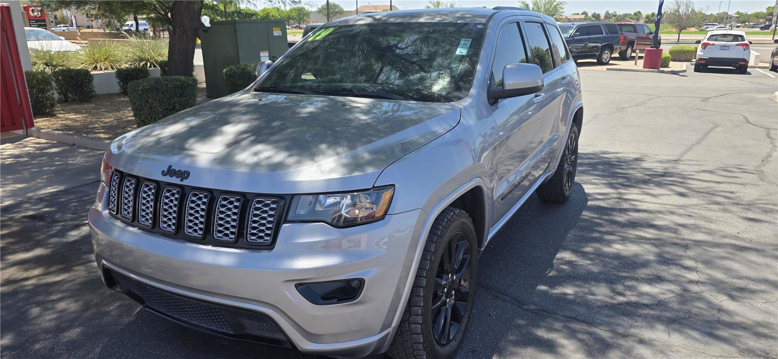 Used 2019 Jeep Grand Cherokee Altitude