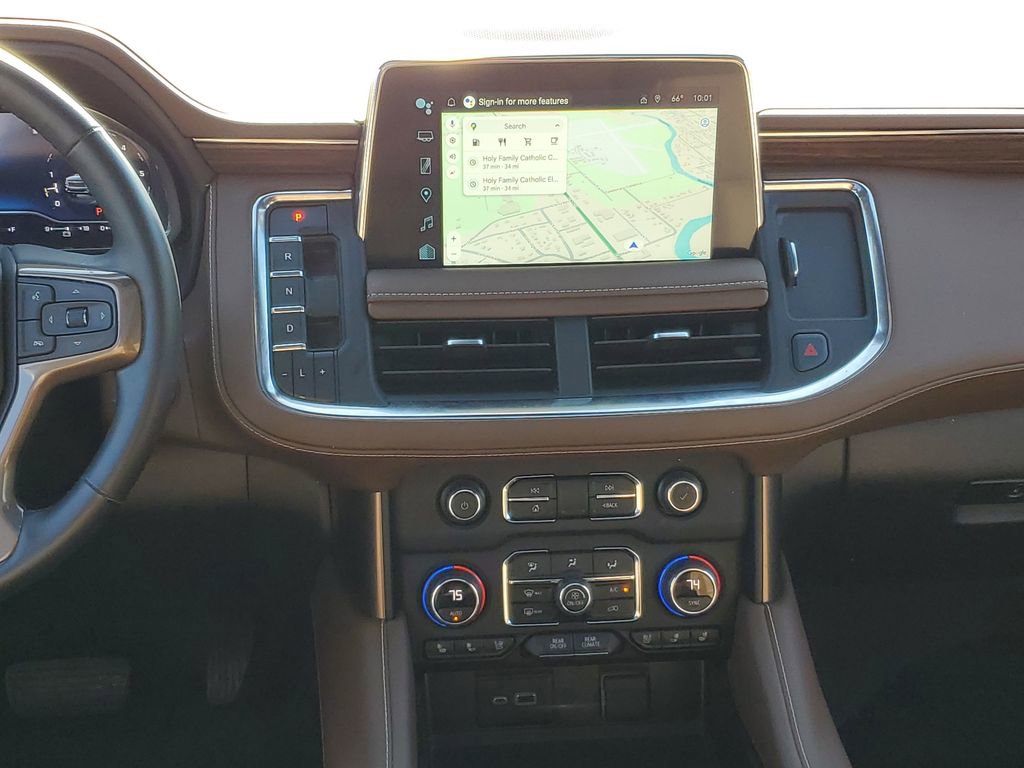 Used 2023 Chevrolet Suburban High Country image 30