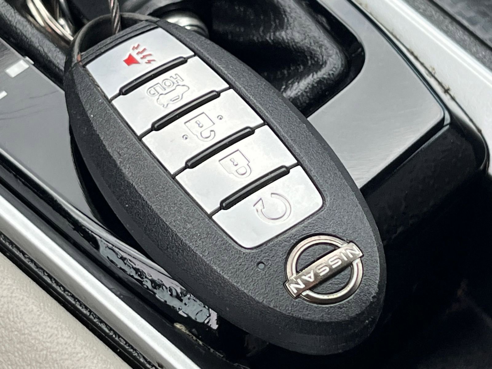 Used 2025 Nissan Altima 2.5 SV FWD image 21