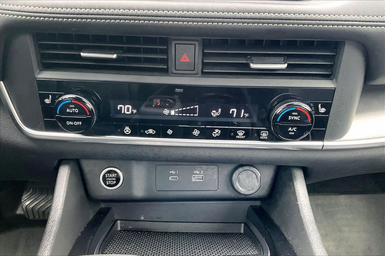 Used 2023 Nissan Rogue SV w/ SV Premium B Package image 19