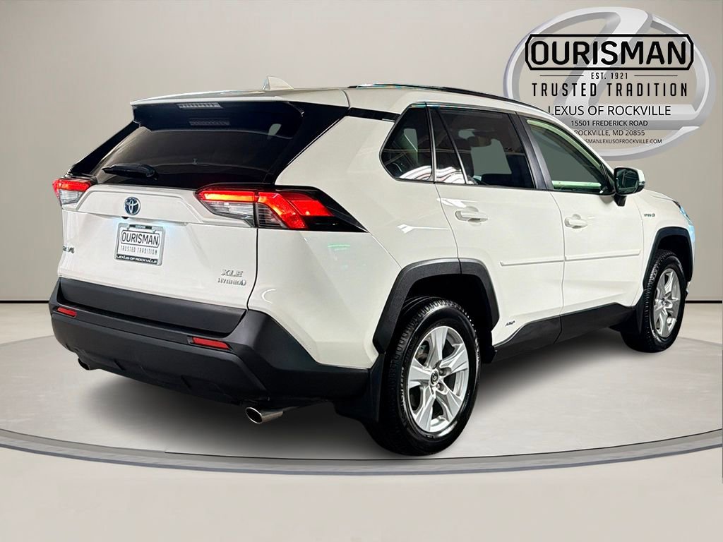 Used 2019 Toyota RAV4 XLE image 8