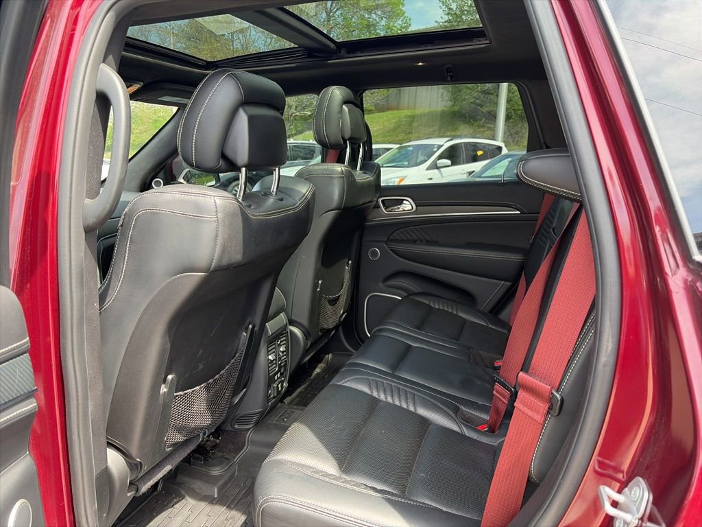 Used 2018 Jeep Grand Cherokee SRT image 11