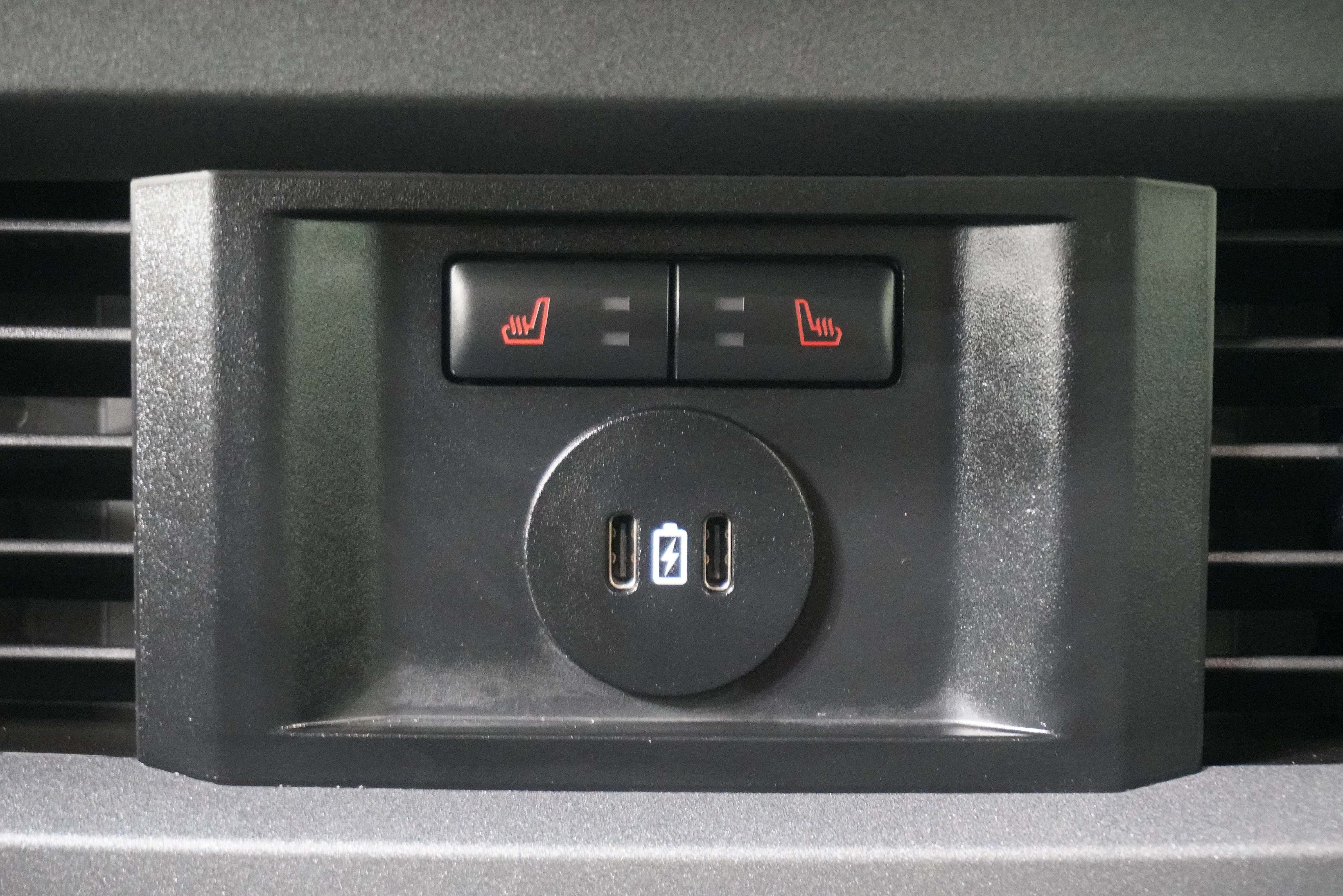 Used 2023 Ford F350 Lariat w/ Chrome Package image 16