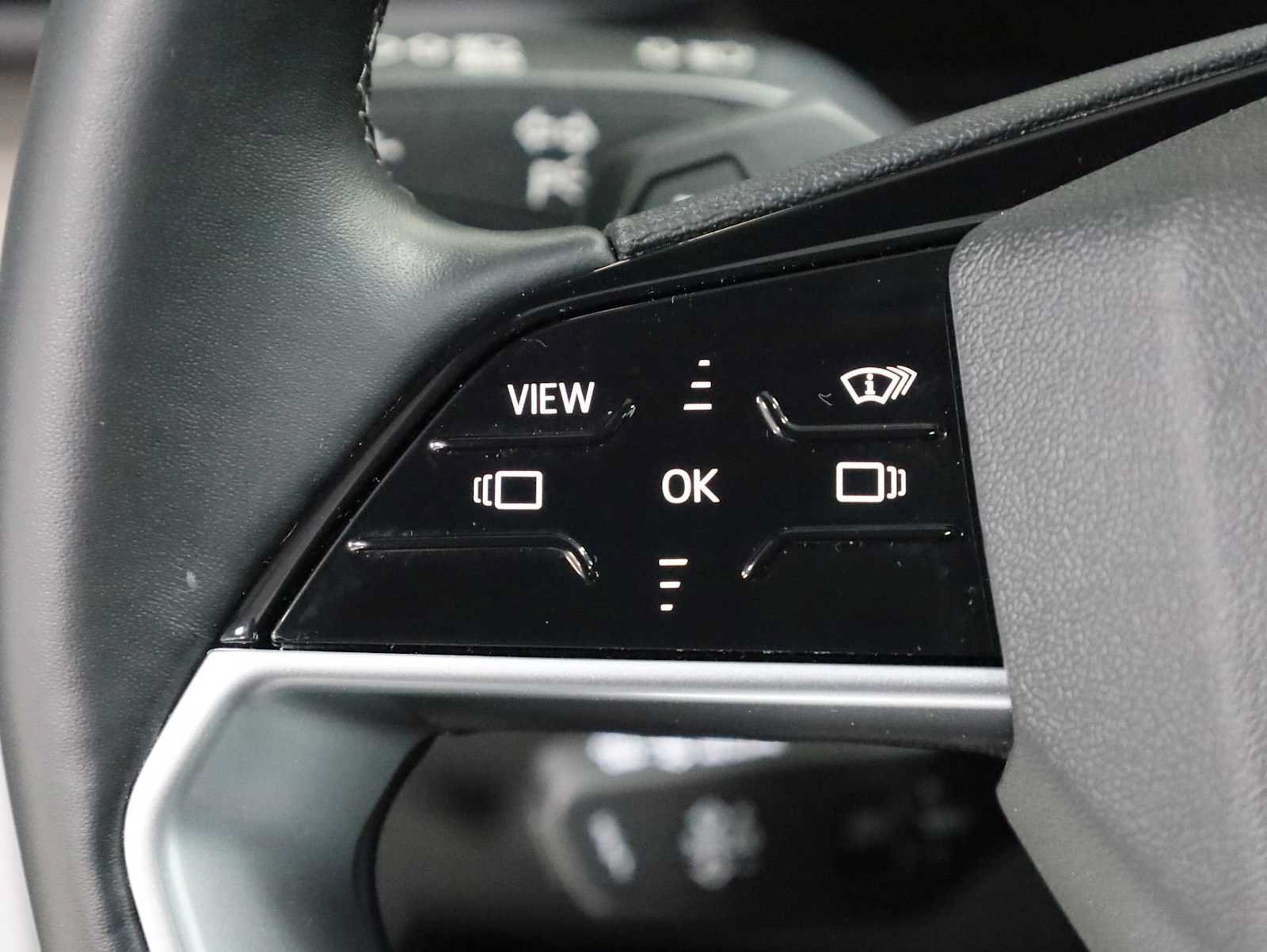 Certified 2025 Audi Q5 Premium AWD/4WD image 25