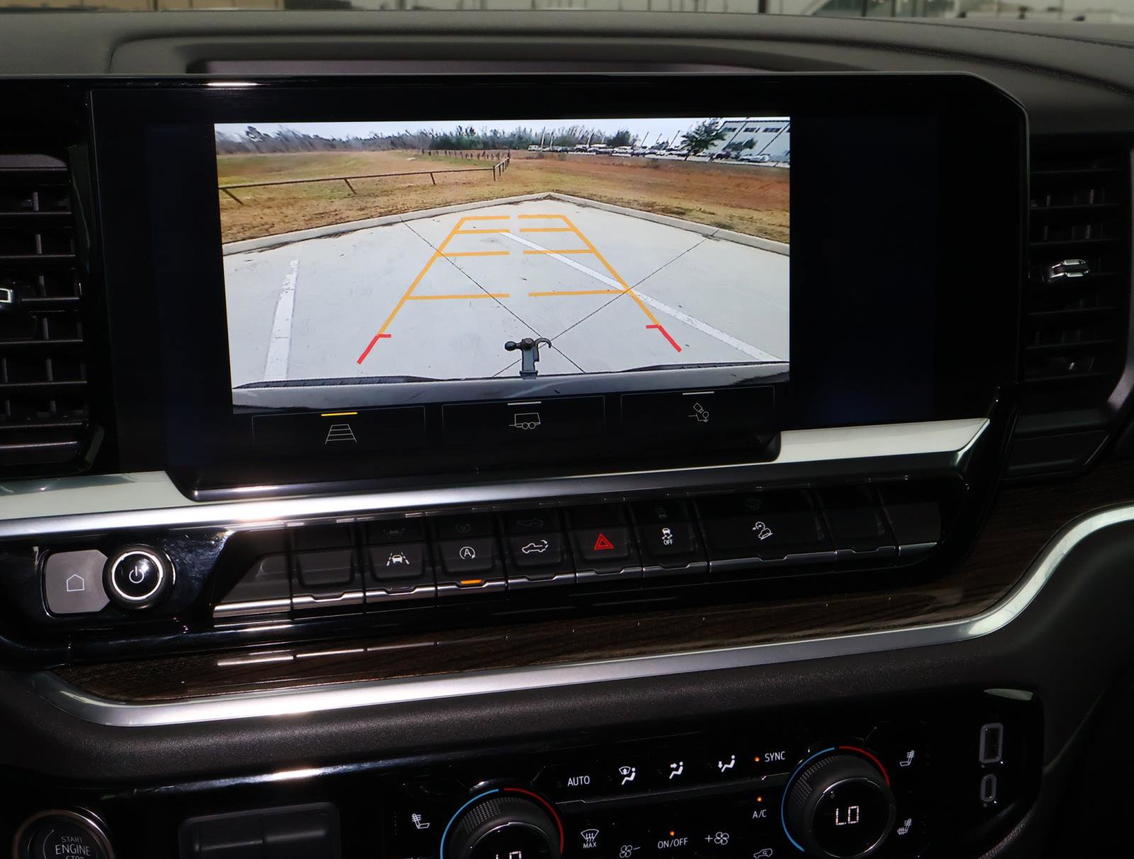 Used 2025 Chevrolet Silverado 1500 LT Trail Boss w/ Convenience Package II image 31