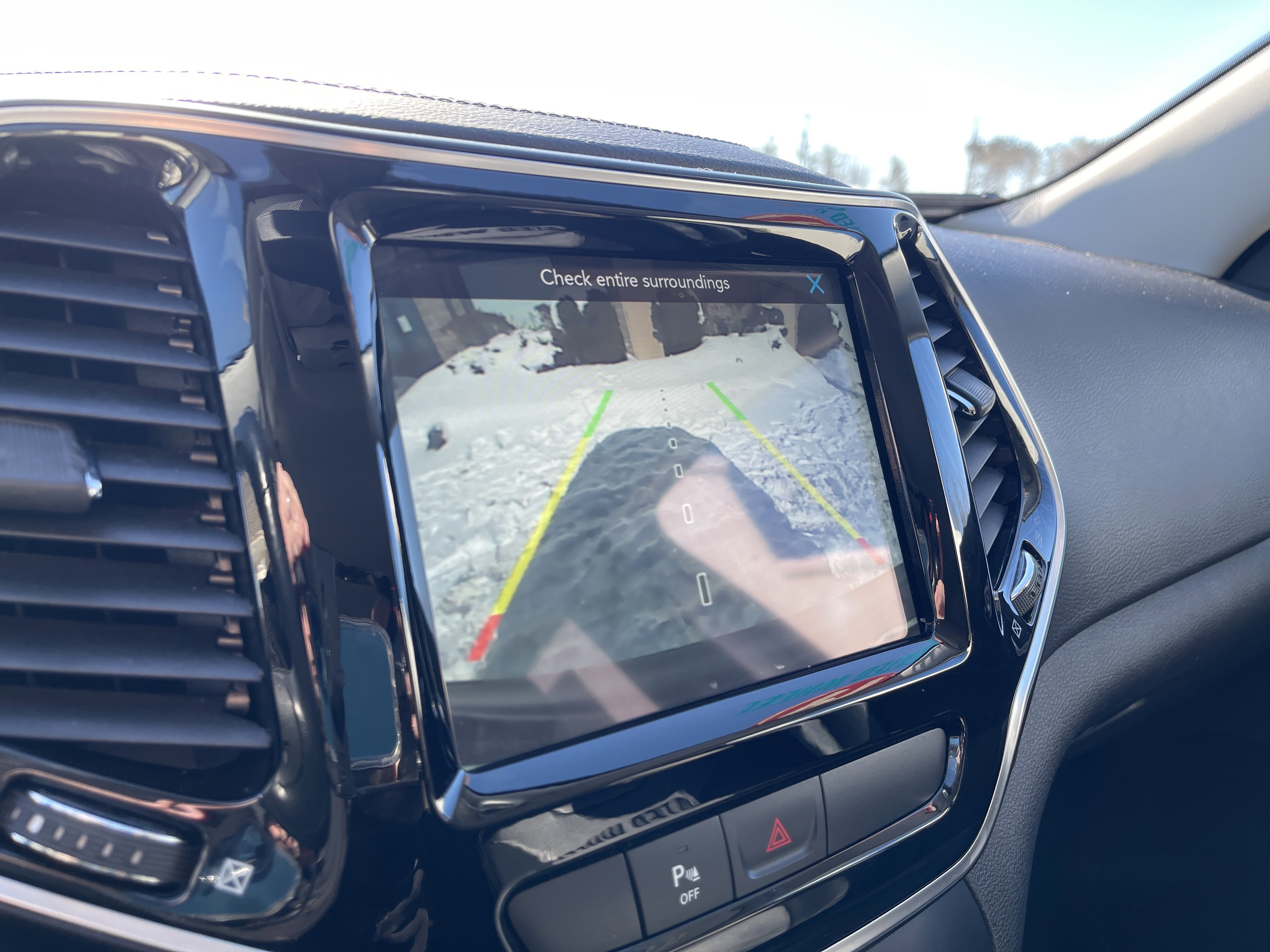 Used 2019 Jeep Cherokee Limited image 19