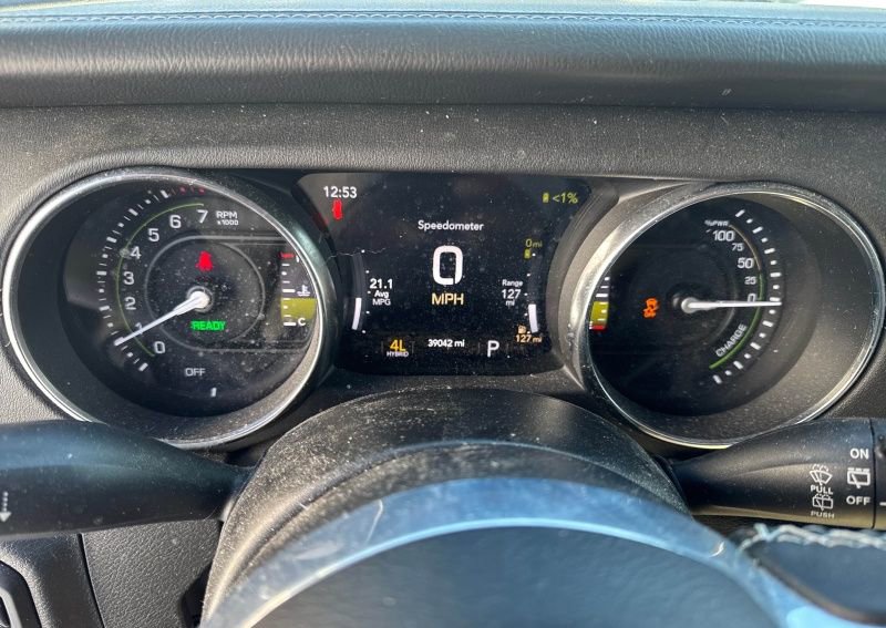 Used 2022 Jeep Wrangler Unlimited Sahara w/ Cold Weather Group image 15