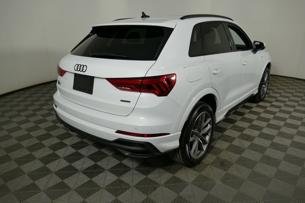 Used 2025 Audi Q3 2.0T Premium image 31